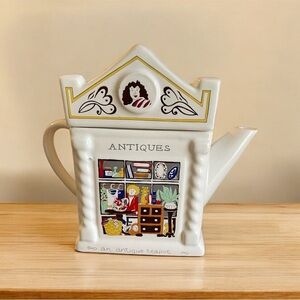 English Life Teapot designed by Barry Smith & Barbara Wooten for Wade En…